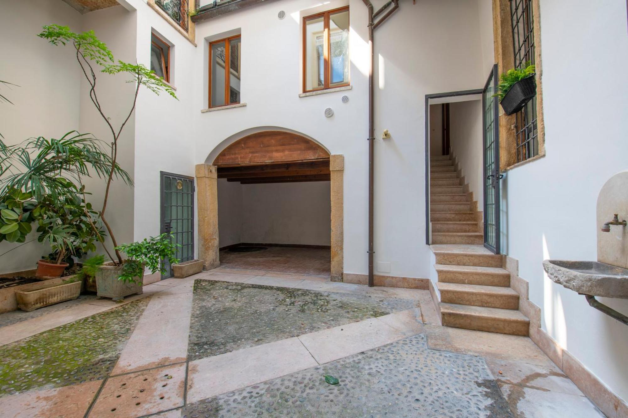 Borsarihouse Wifi & Smarttv Daire Verona Dış mekan fotoğraf
